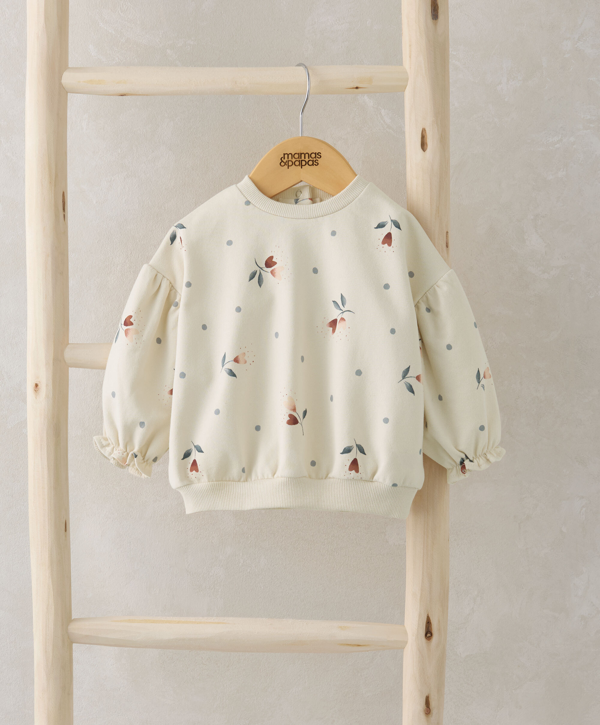 Floral Heart Print Sweatshirt image number 1