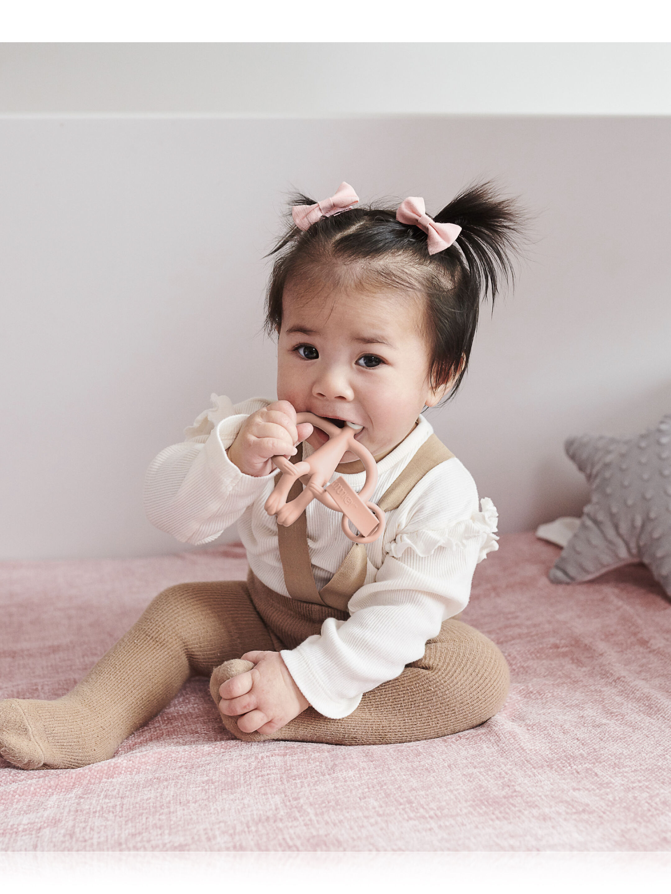 Matchstick Monkey Original Teether - Dusty Pink image number 2