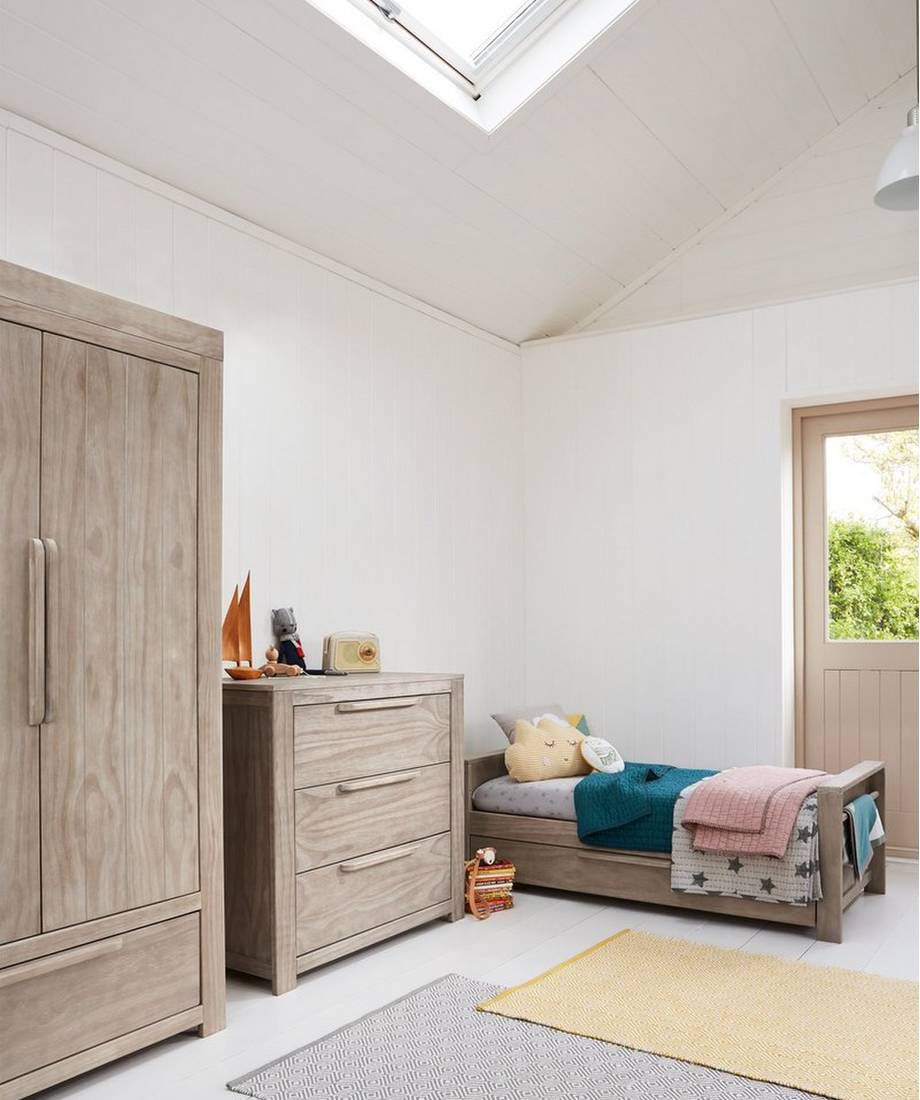 Franklin 3 Door Dresser & Changing Unit - Grey Wash image number 6