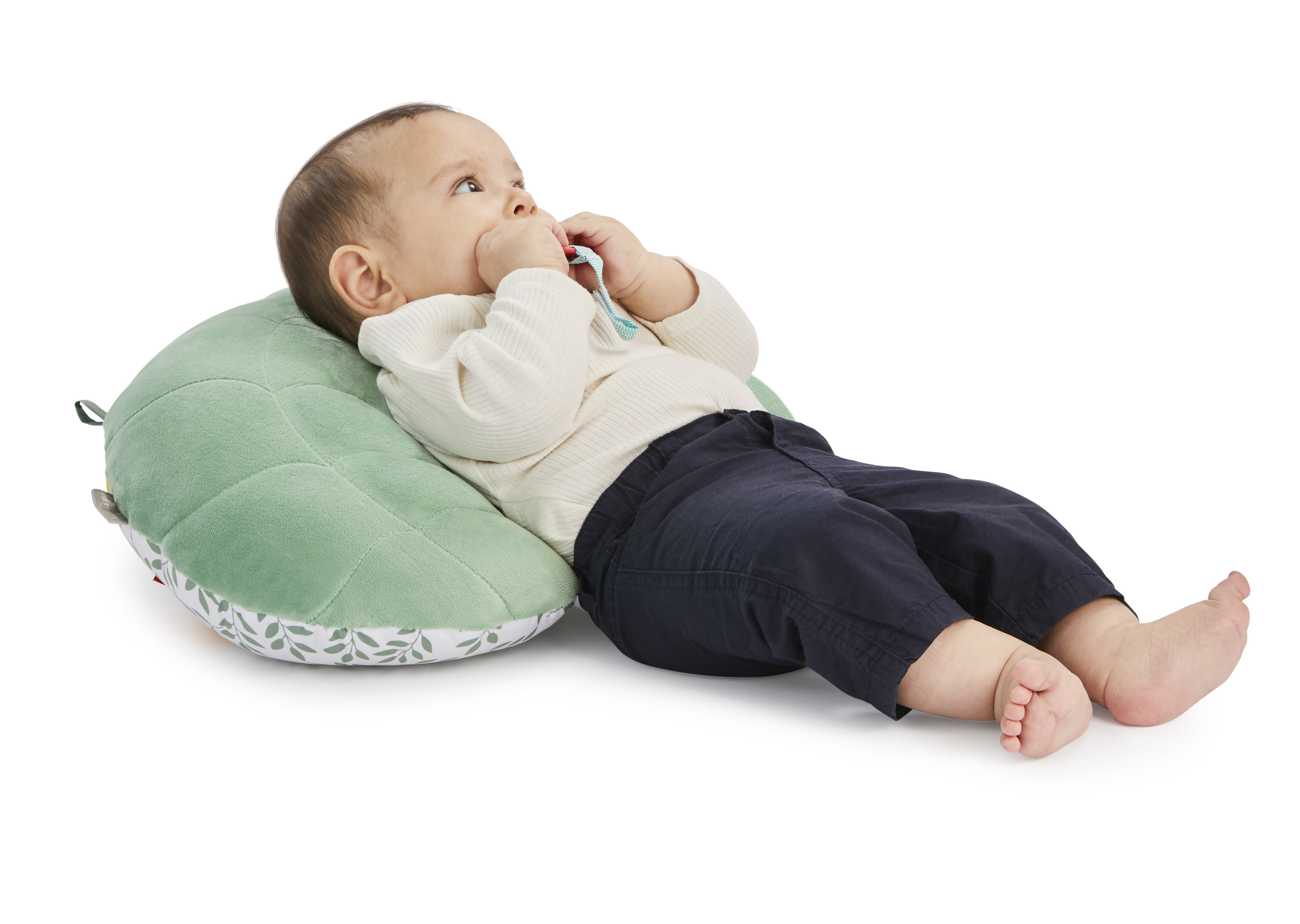 Sophie La Girafe Cosy Play Cushion image number 7