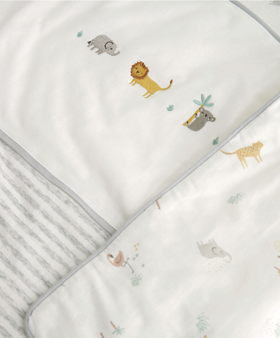 Quilt - Wildly Adventures image number 2