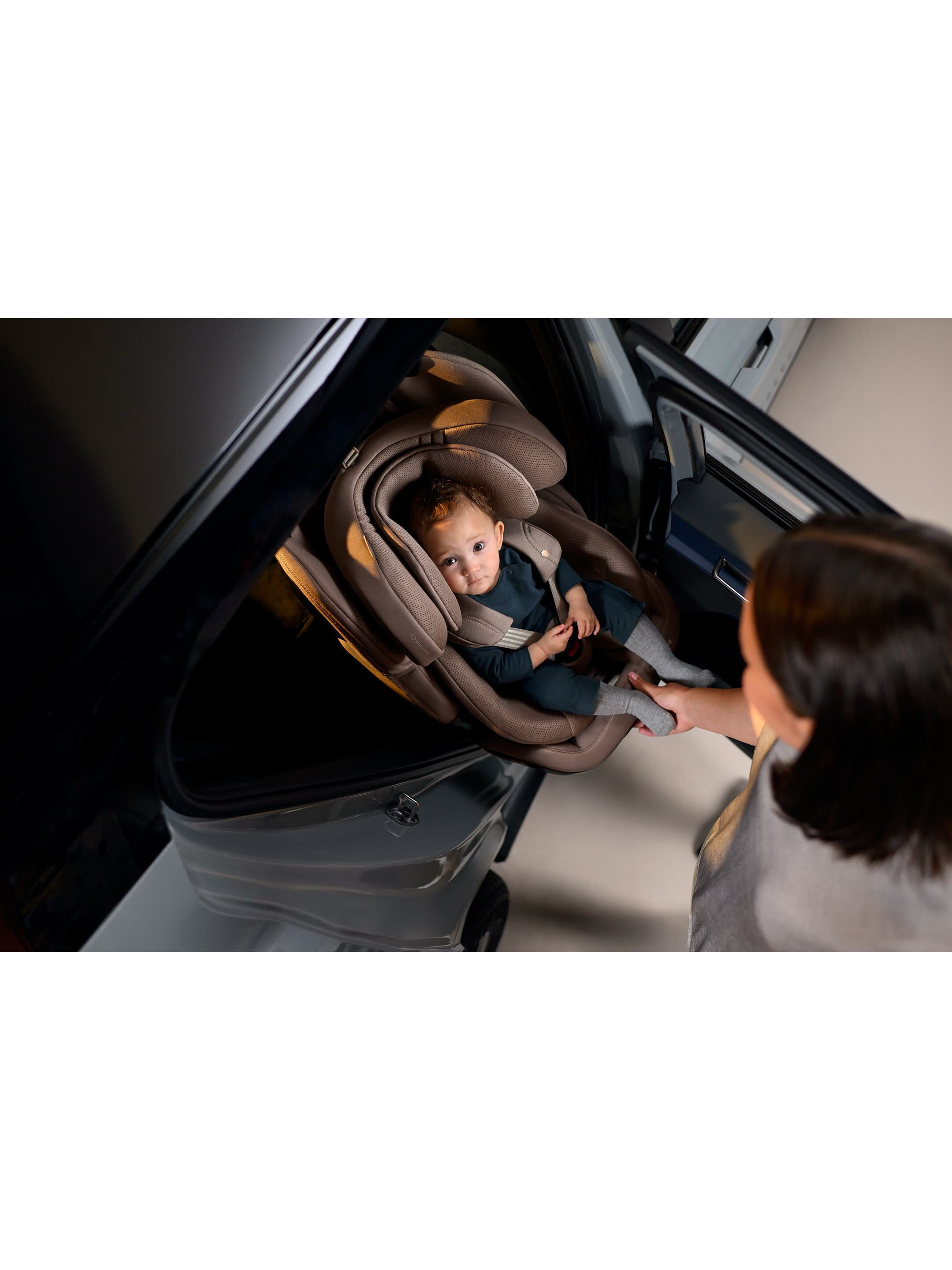 Maxi-Cosi Emerald 360 Pro All-in-One Car Seat - Authentic Truffle image number 11