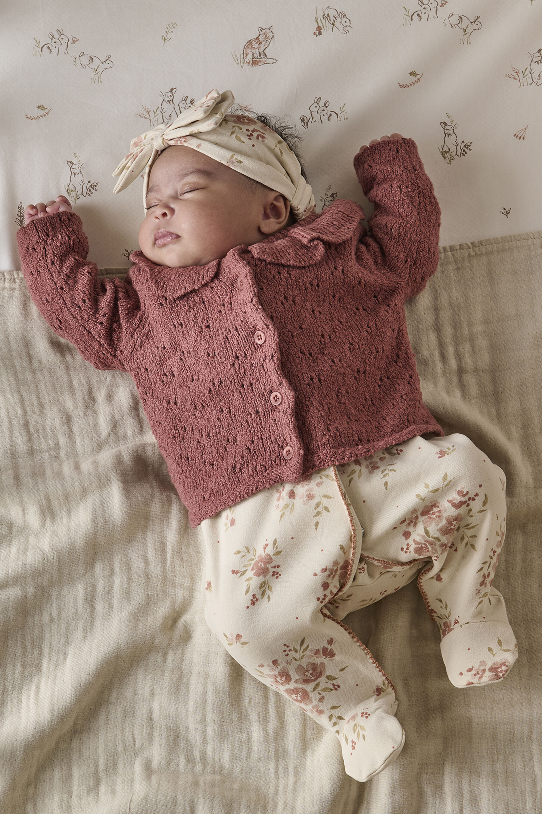 Berry Frill Collar Cardigan image number 2