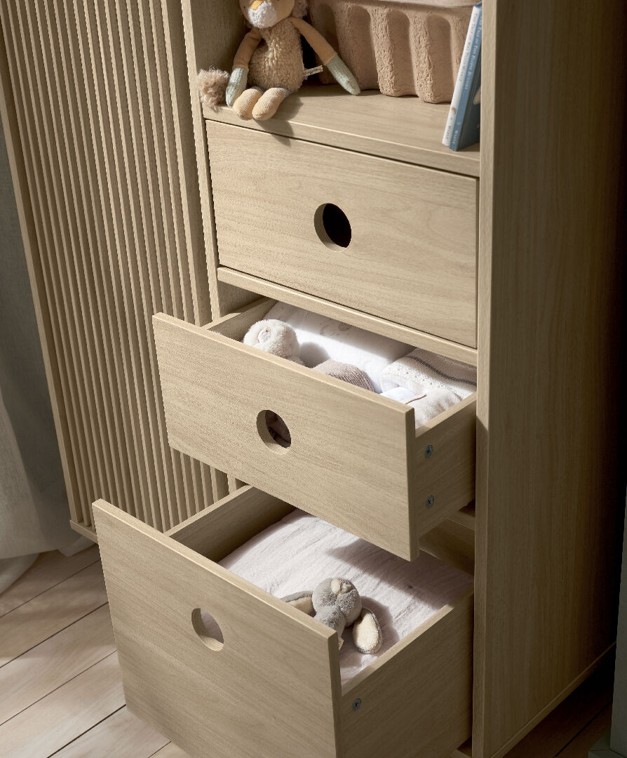 Oska Wardrobe - Natural/Oak image number 9