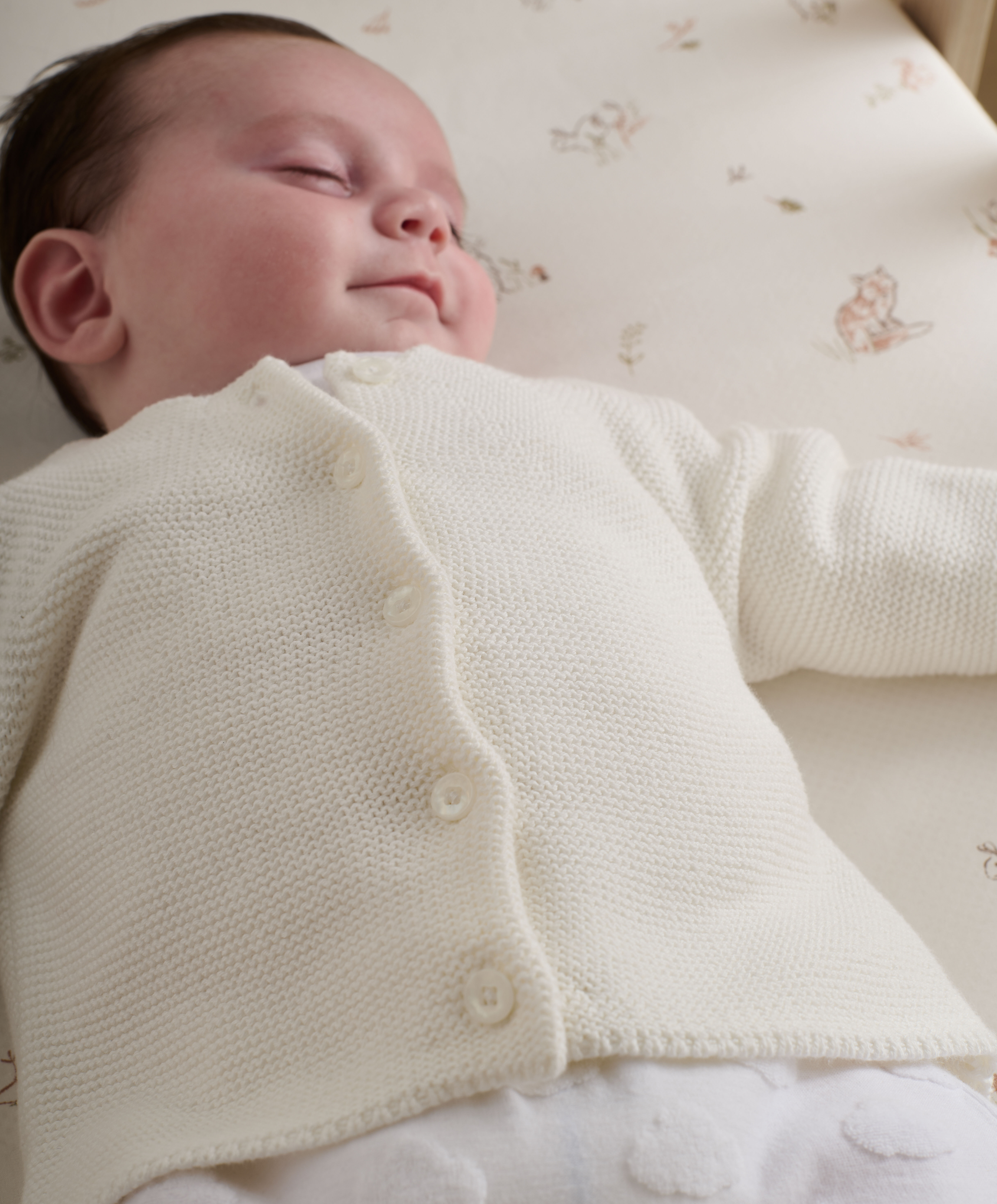 Off White Fine Knit Cardigan image number 3