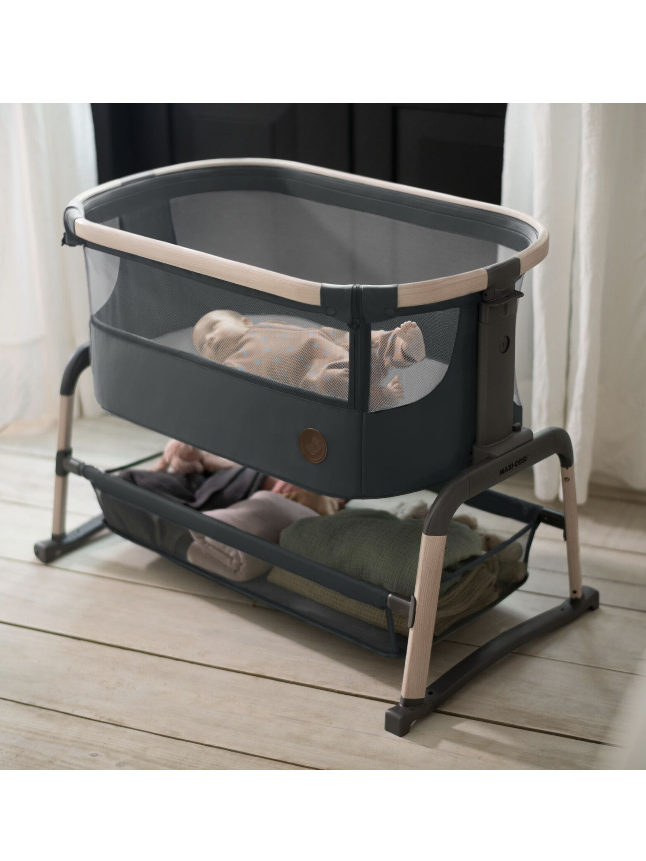 Maxi Cosi Iora Air Co-Sleeper - Beyond Grey image number 9