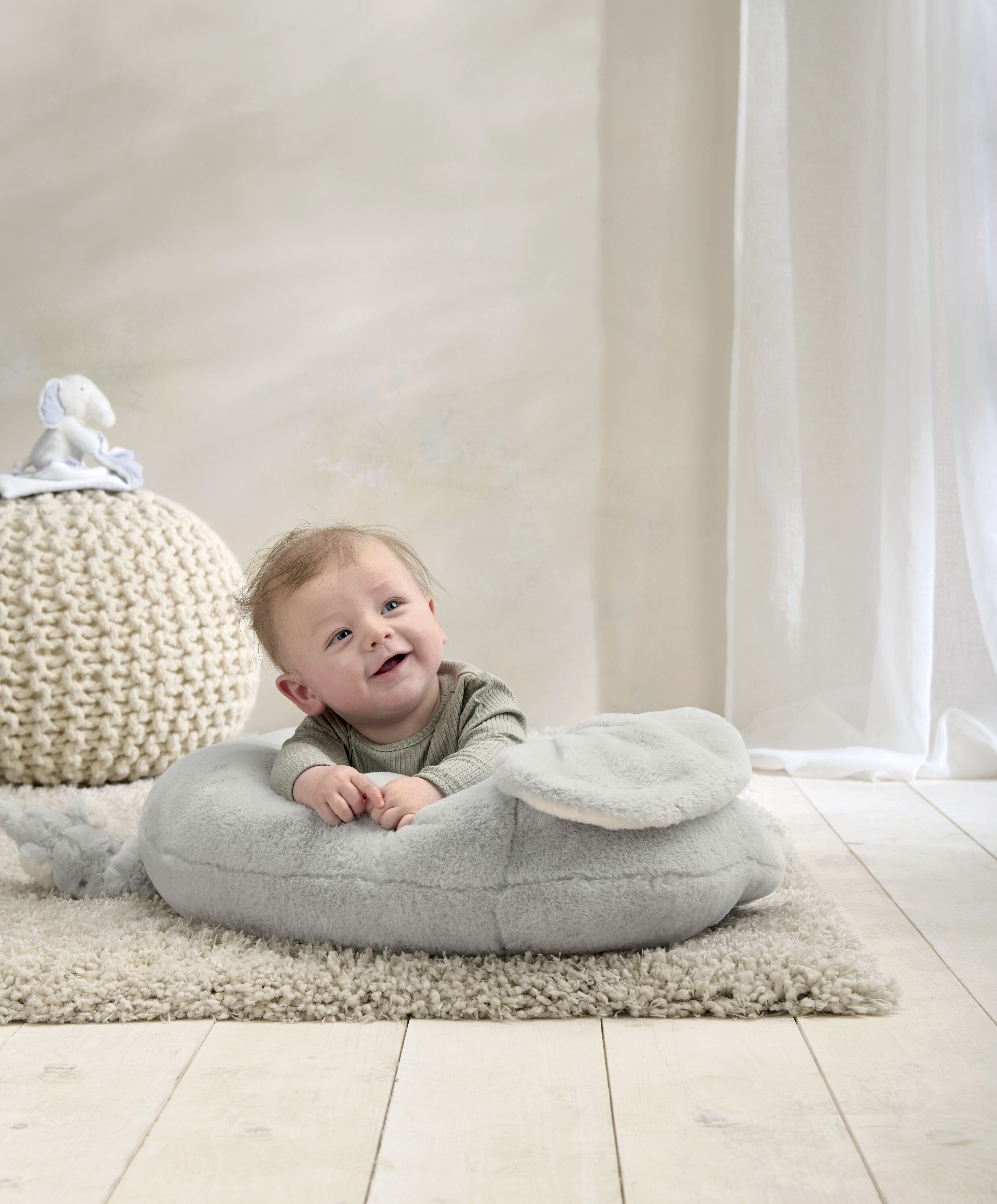 Tummy Time Snugglerug - Welcome to the World Elephant image number 6