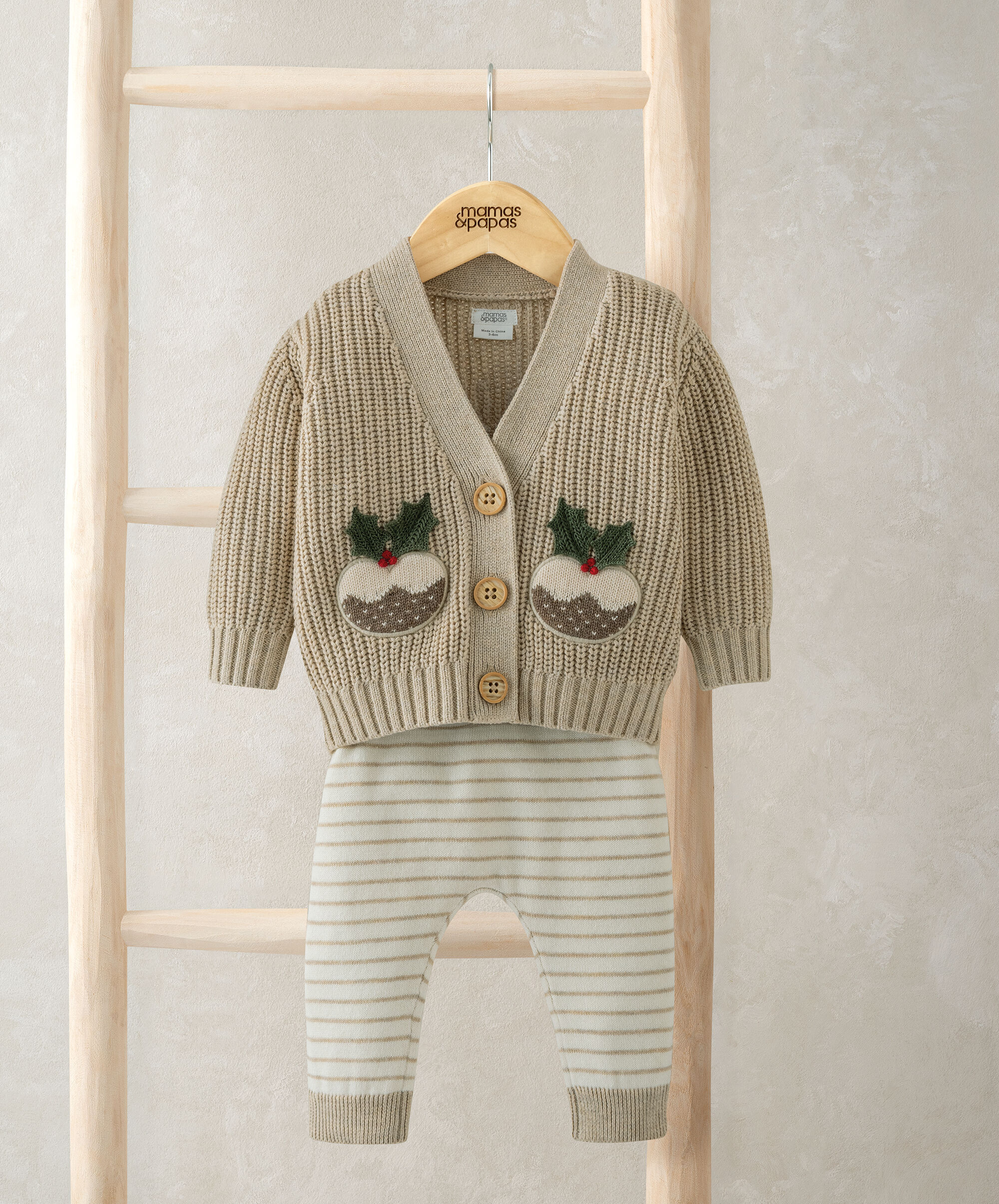Christmas Little Pudding Knitted Outfit Set image number 3
