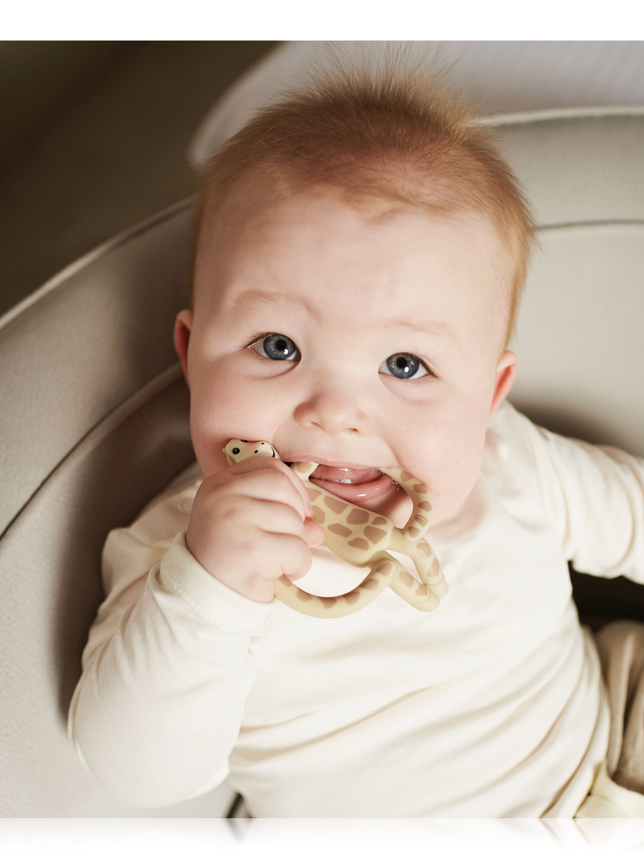 Matchstick Monkey Animal Teether - Giraffe image number 1