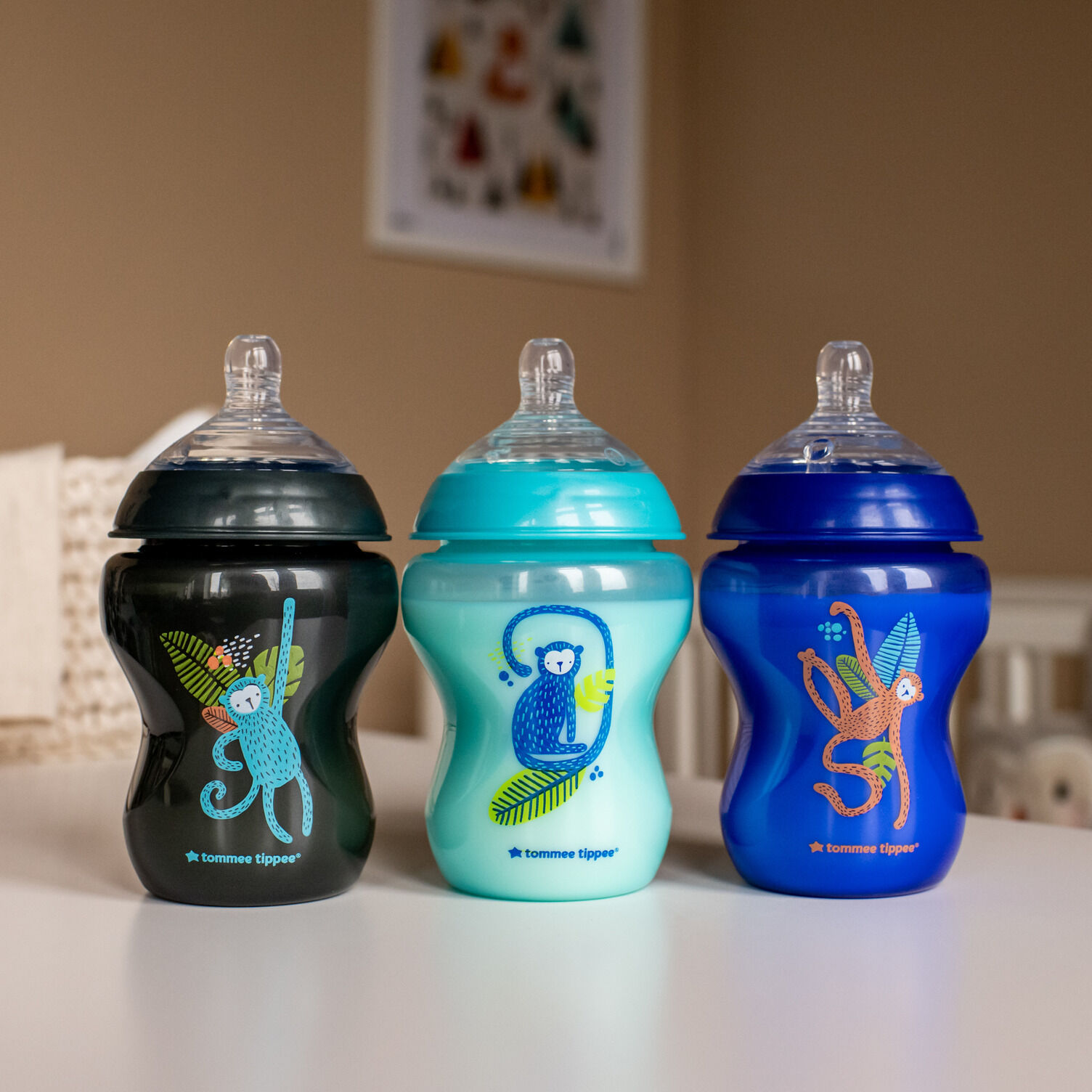 Tommee Tippee Closer to Nature Baby Bottles Blue - Pack of 3 (260 ml) image number 2