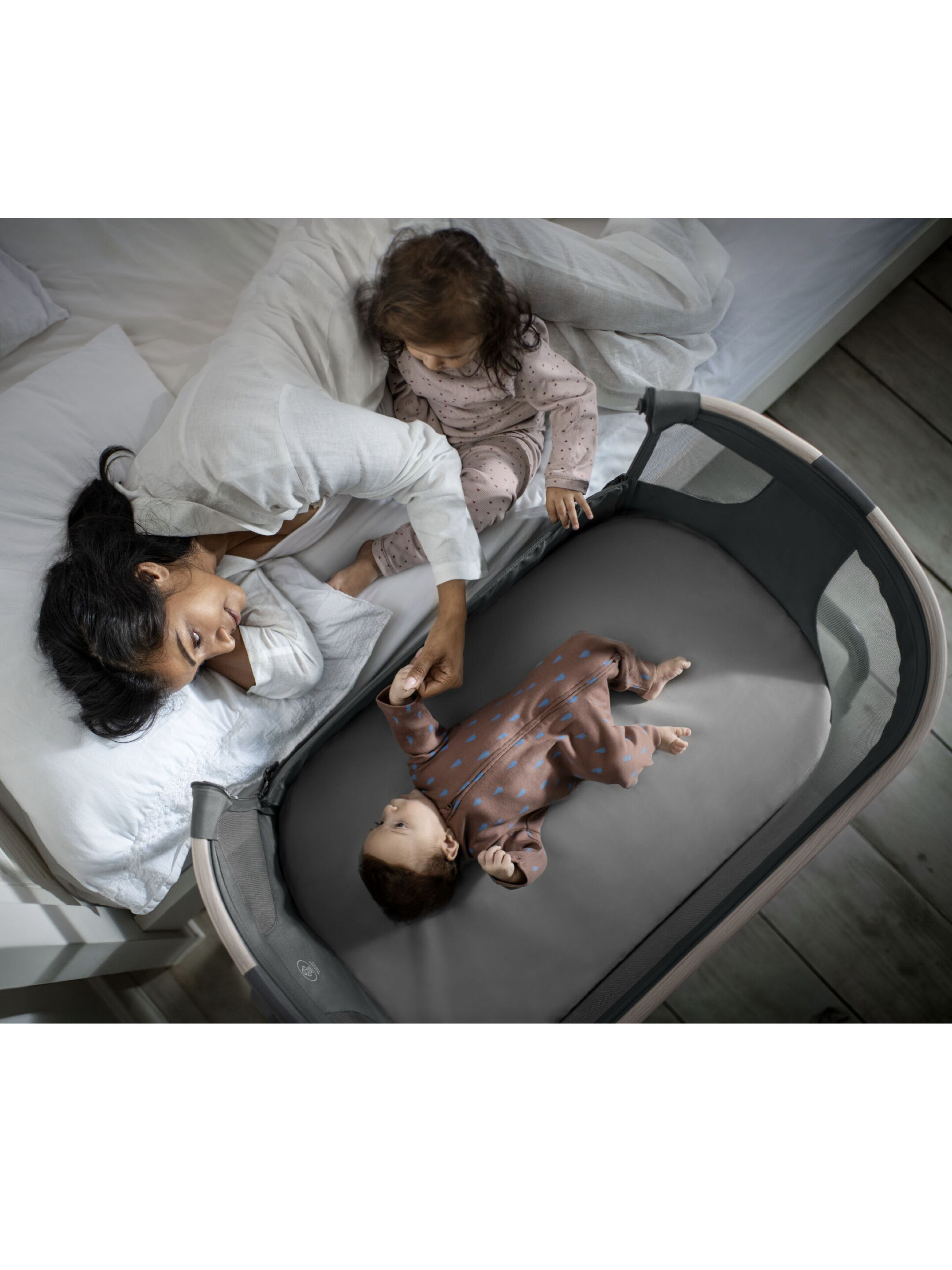 Maxi Cosi Iora Air Co-Sleeper - Beyond Grey image number 7