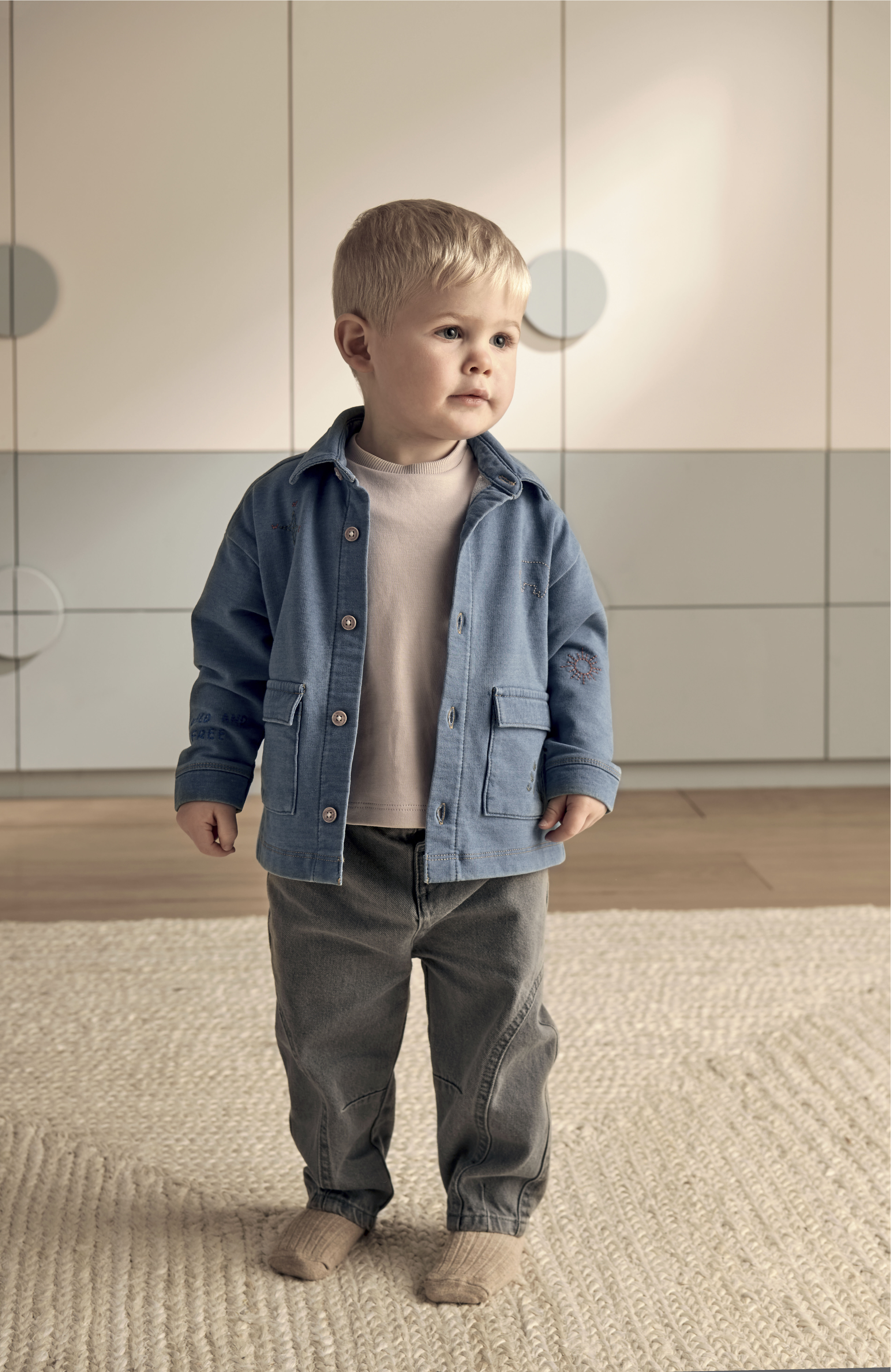 Denim Shacket & T-Shirt image number 1