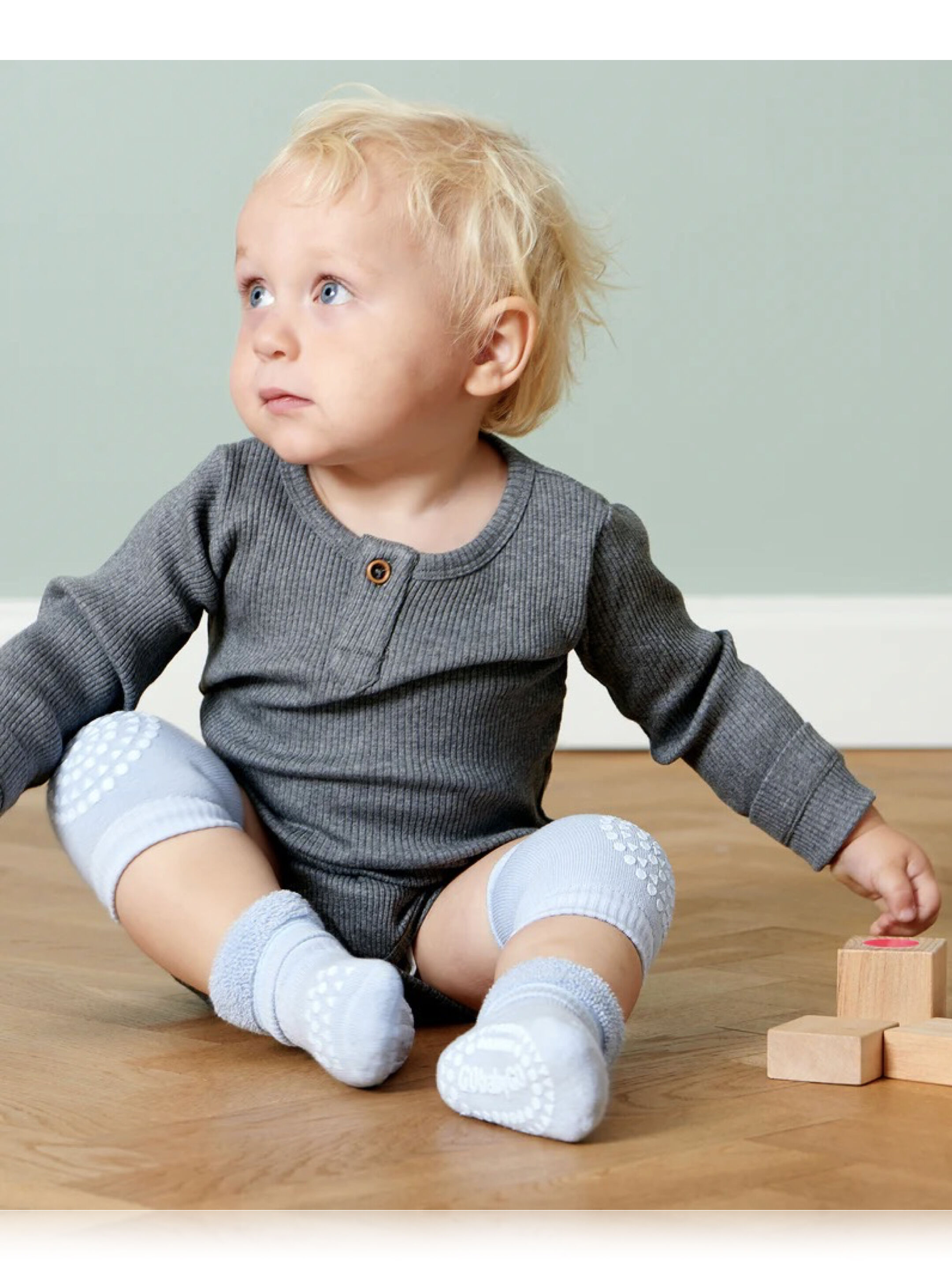 GoBabyGo Anti Slip Crawling Knee Pads - Sky Blue image number 3