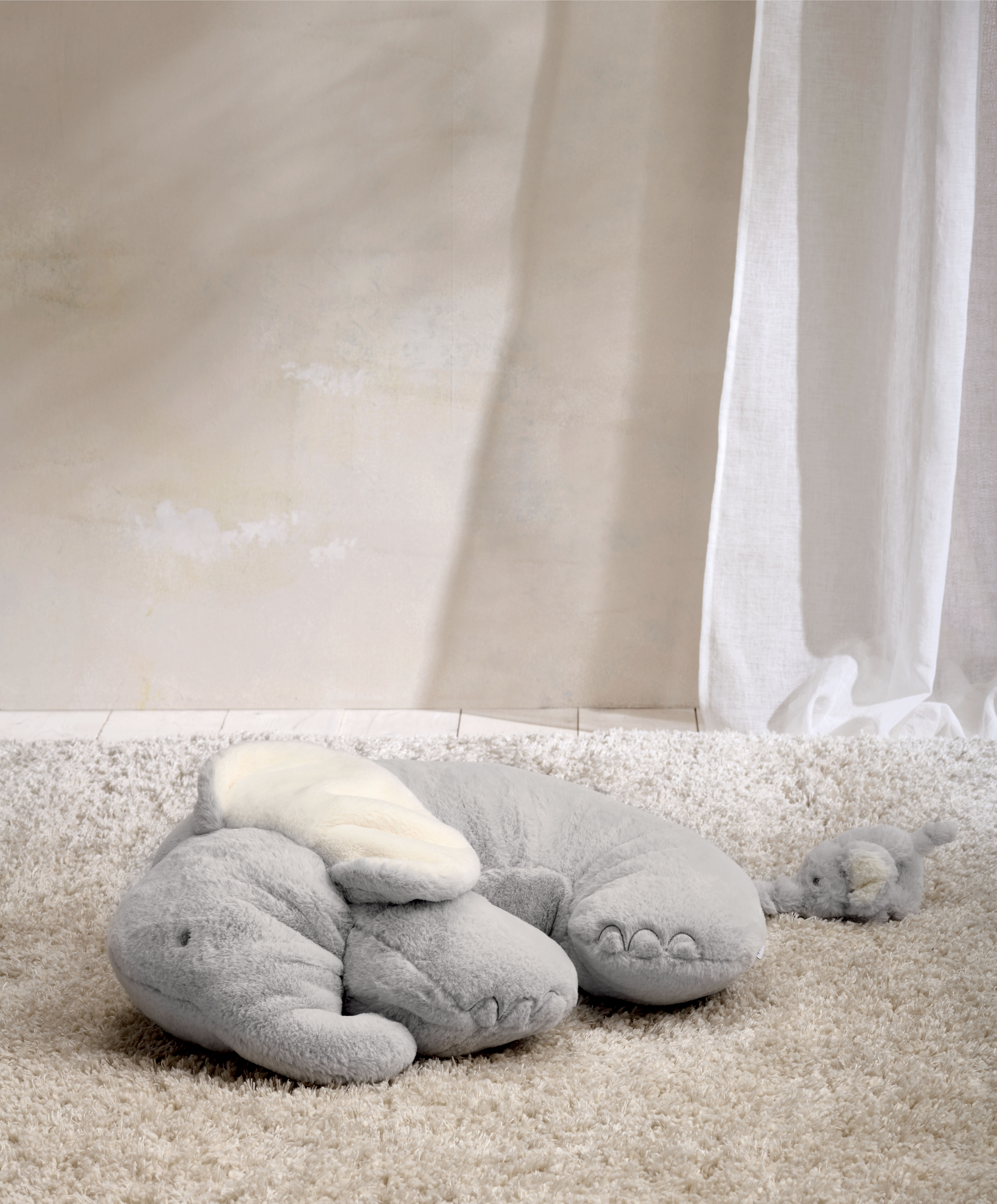 Tummy Time Snugglerug - Welcome to the World Elephant image number 1