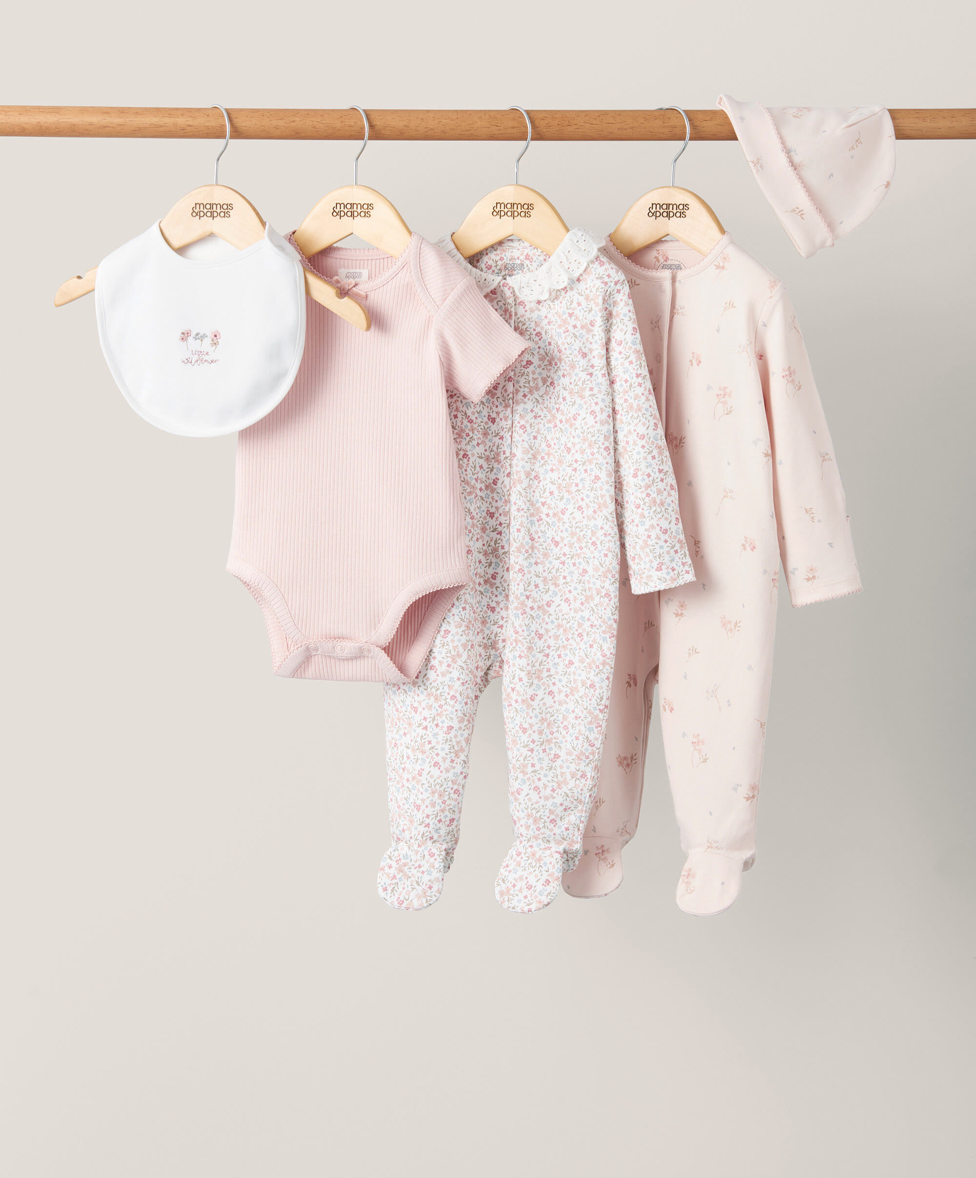 Newborn Clothing Set (5 Piece) - Floral image number 1