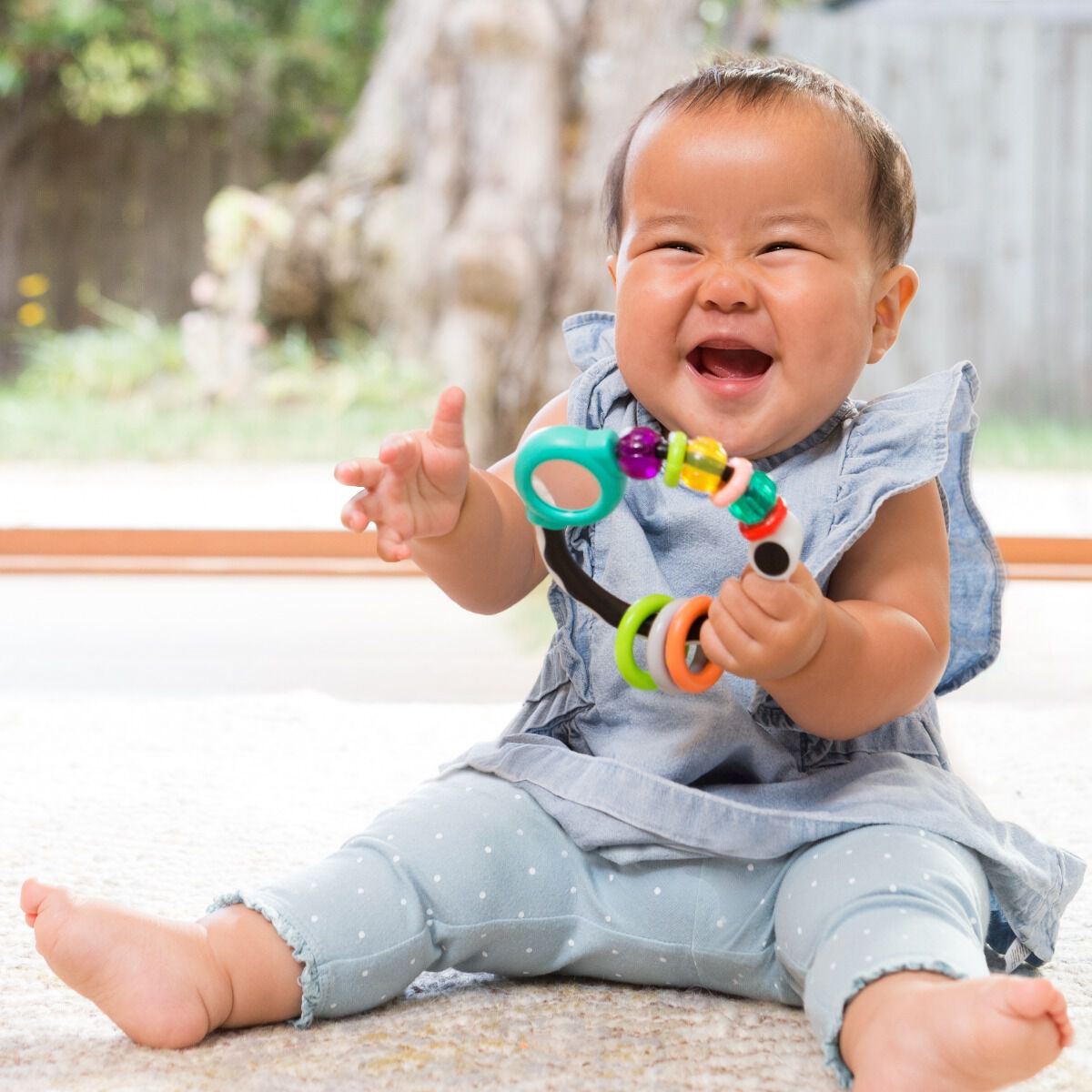 Infantino - Shake & Spin Rattling Ring image number 3