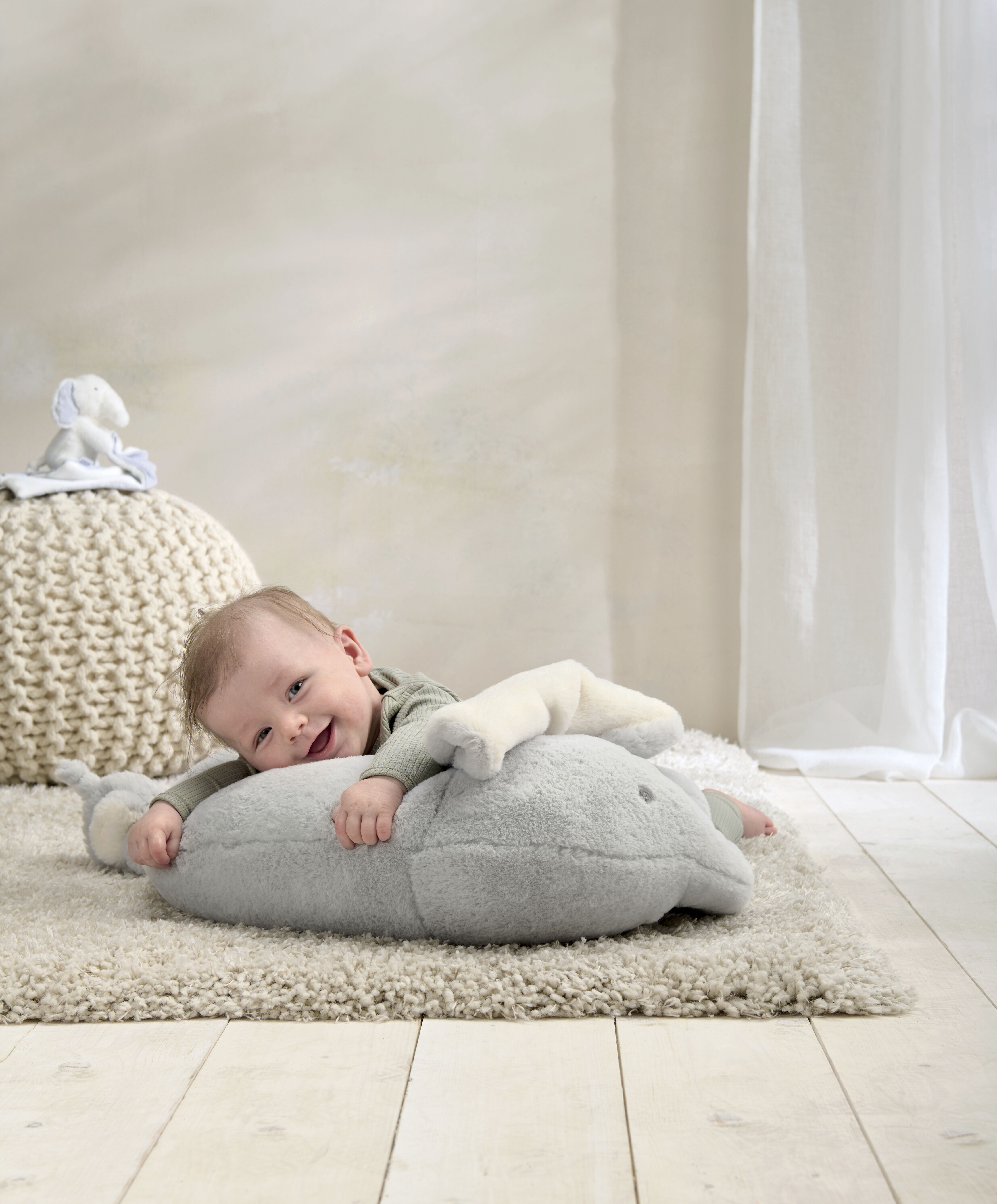 Tummy Time Snugglerug - Welcome to the World Elephant image number 3