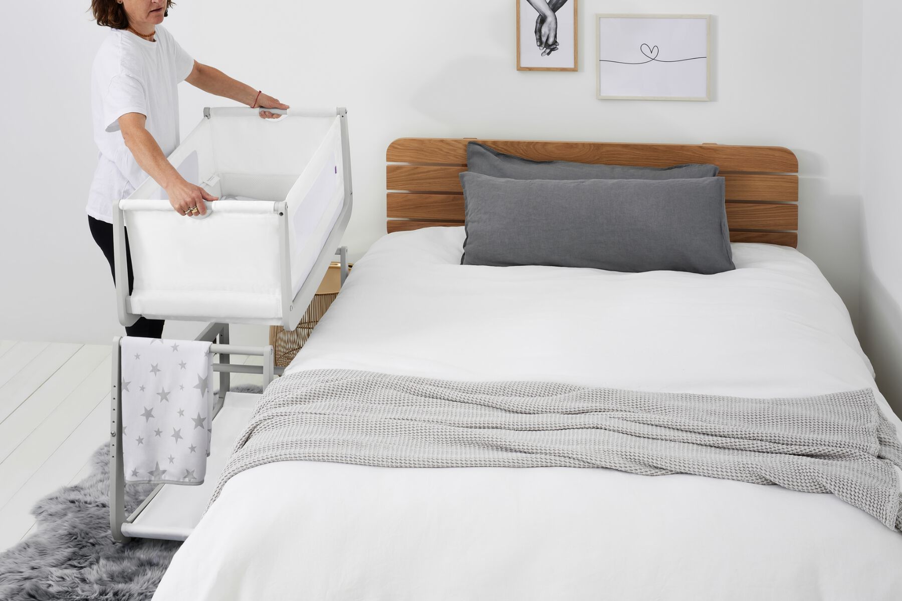 SnuzPod4 Bedside Crib - Haze Grey image number 5