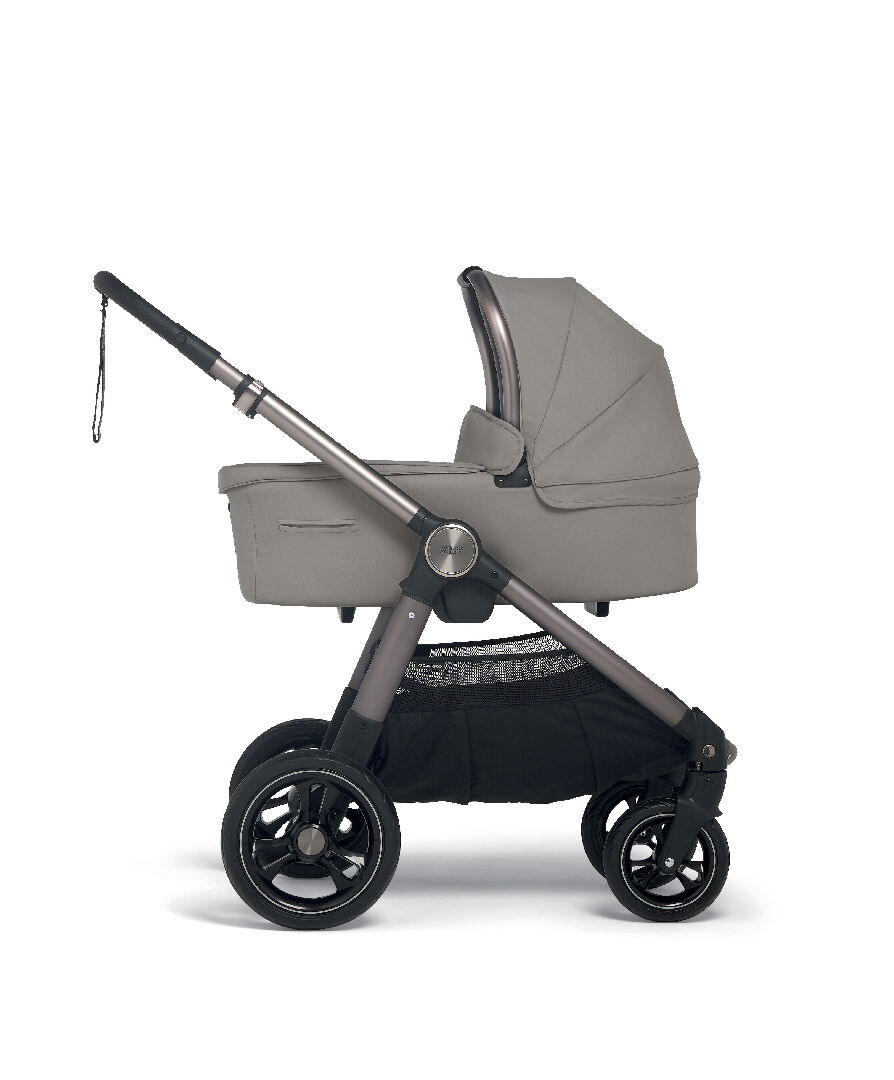 Ocarro Carrycot - Studio image number 4