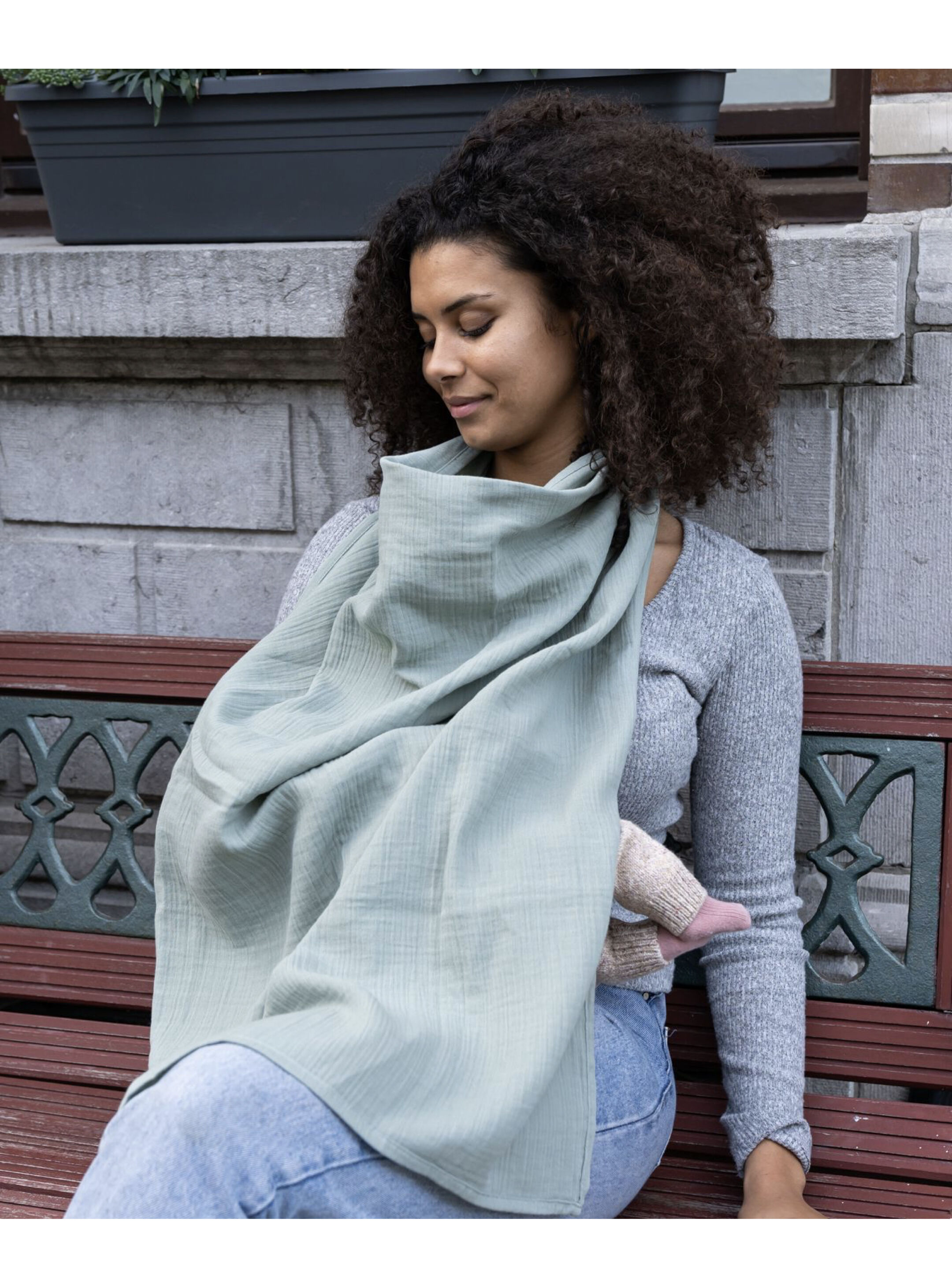 Doomoo Mom'N Play - Multi-Use Nursing Cape - Green image number 1