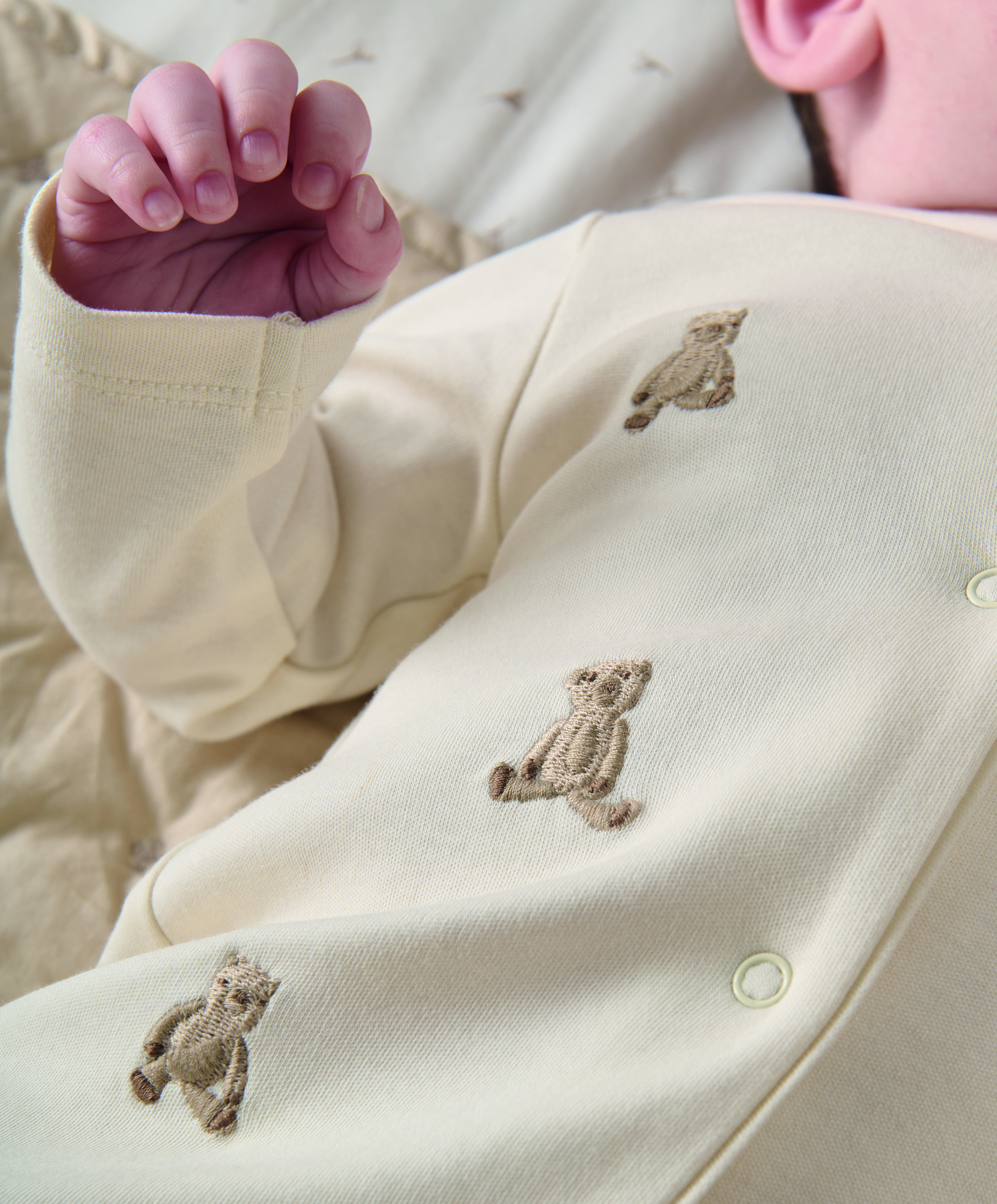 رومبر بتطريز دب image number 3