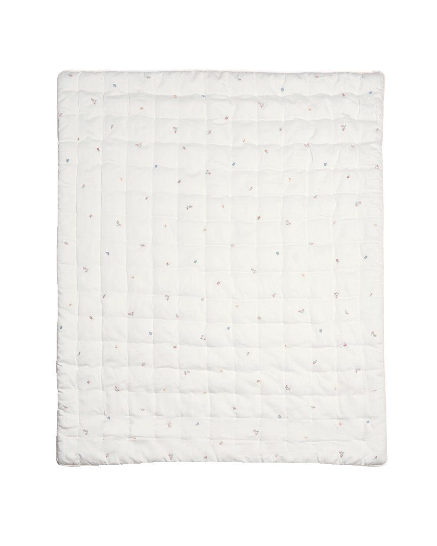 Welcome to the World Floral Quilt - Pink