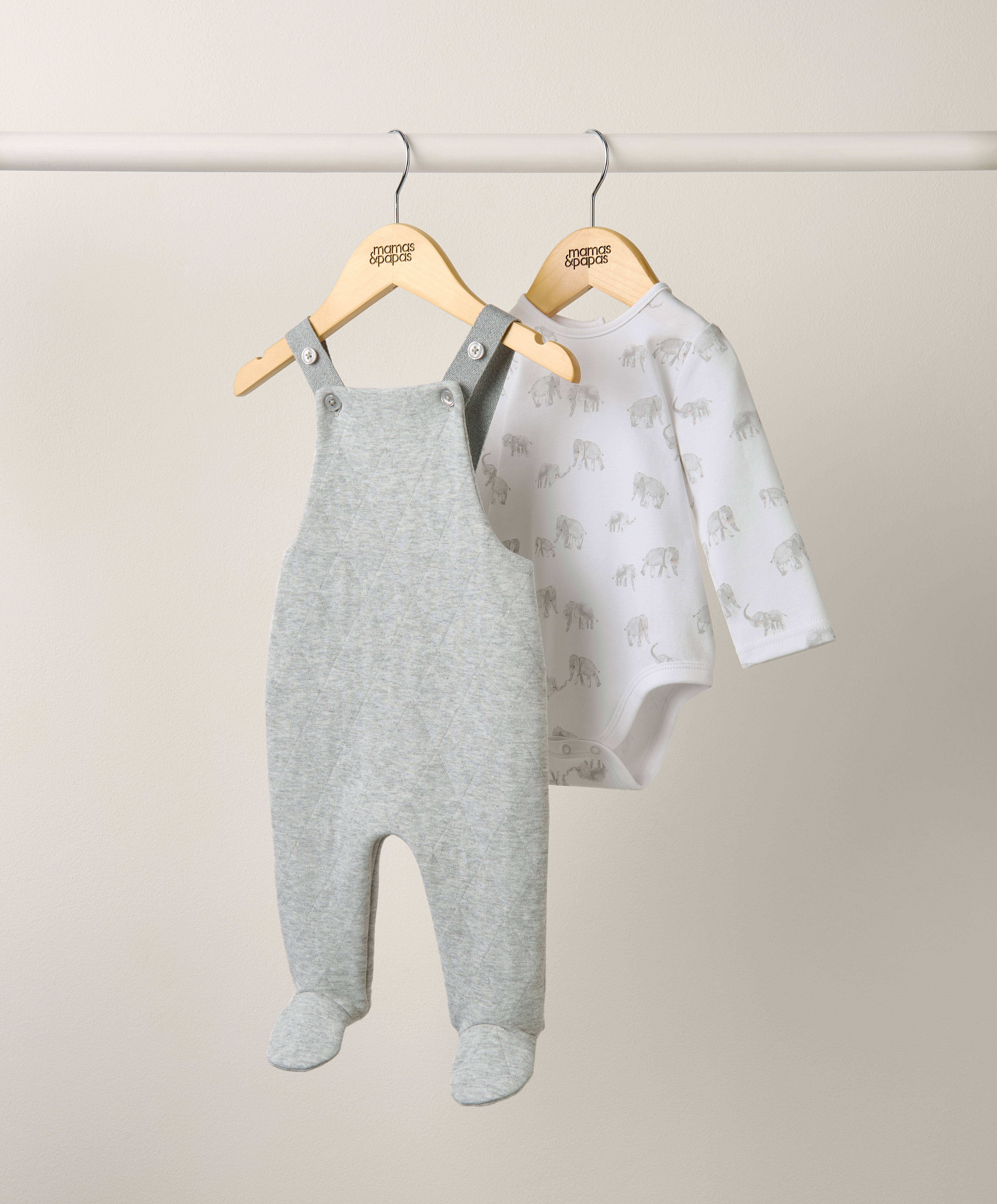 2 Piece Quilted Dungaree Set image number 3