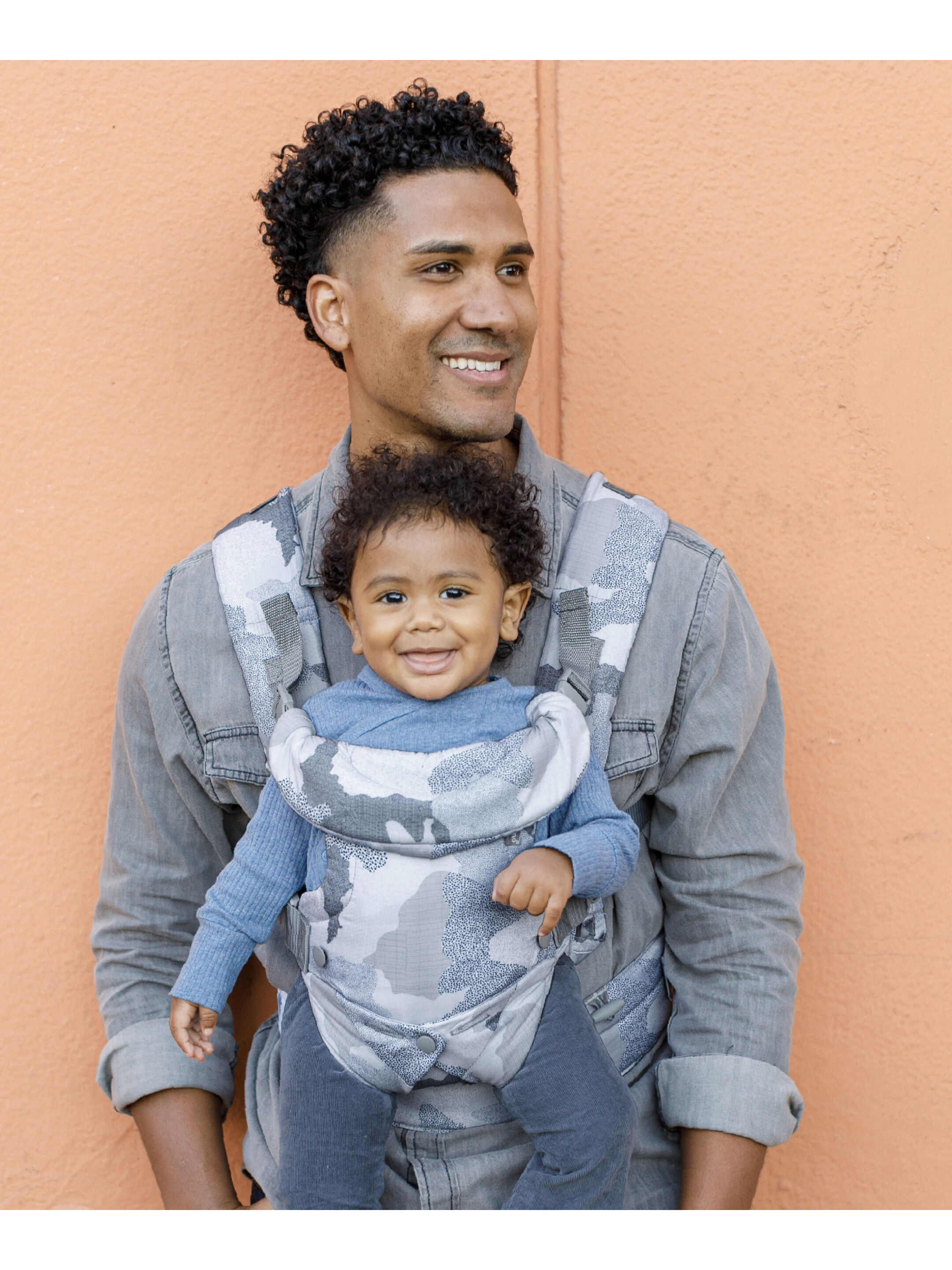 Infantino Flip 4-in-1 Convertible Carrier image number 1