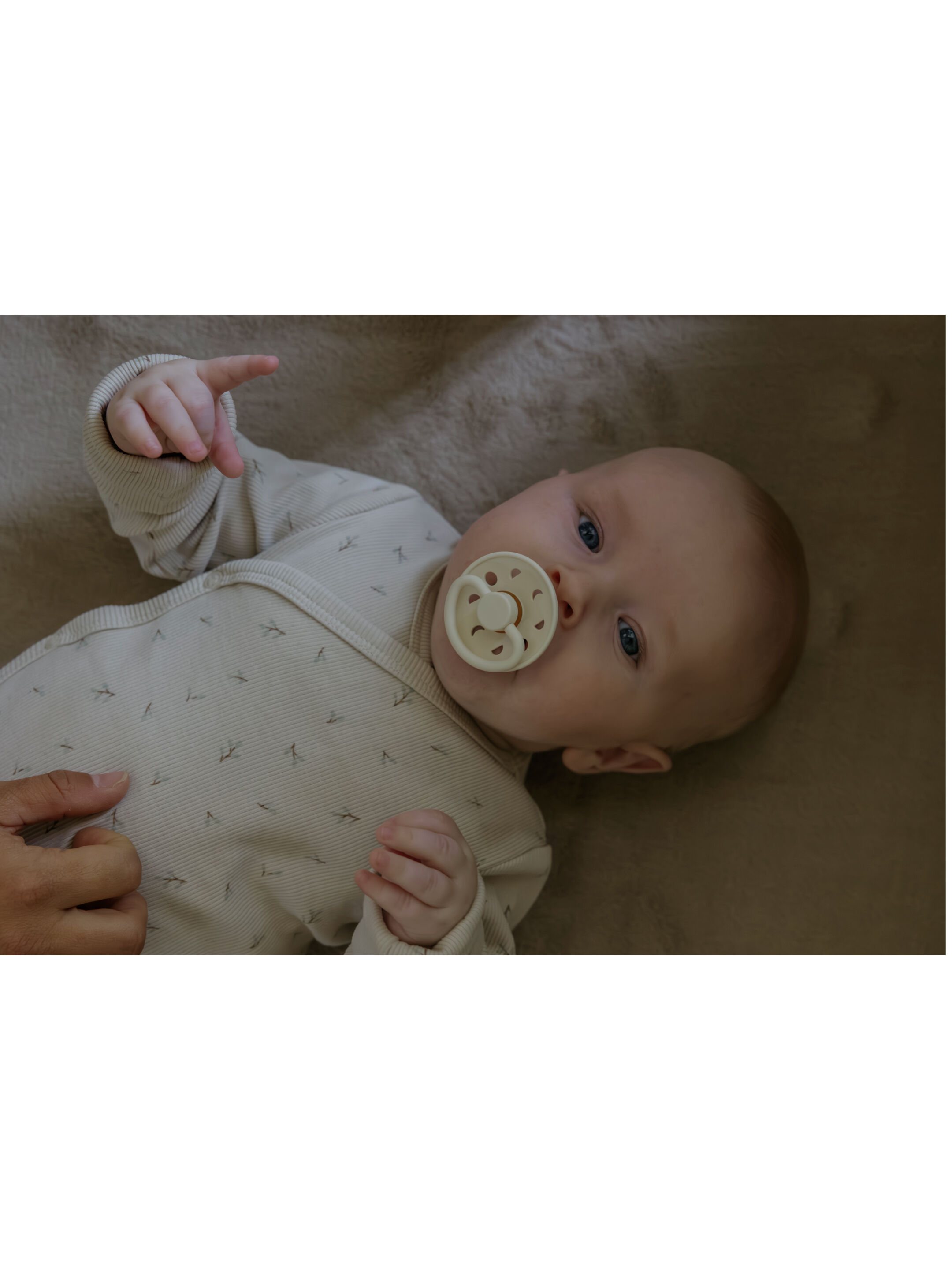FRIGG Moon Phase Silicone Baby Pacifier 6-18M 2-Pack Stone Blue Night/Cream Night - Size 2 image number 5